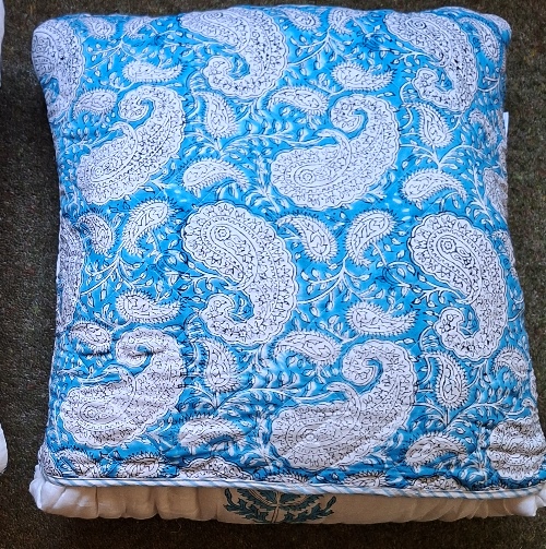Large Quillow Large Quillow